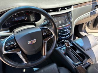 Cadillac XTS Sedan