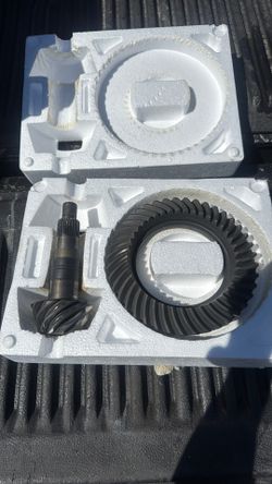 Front differential 4.10 pinion