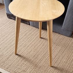 Natural modern wood, end or side table.