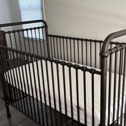 baby crib 