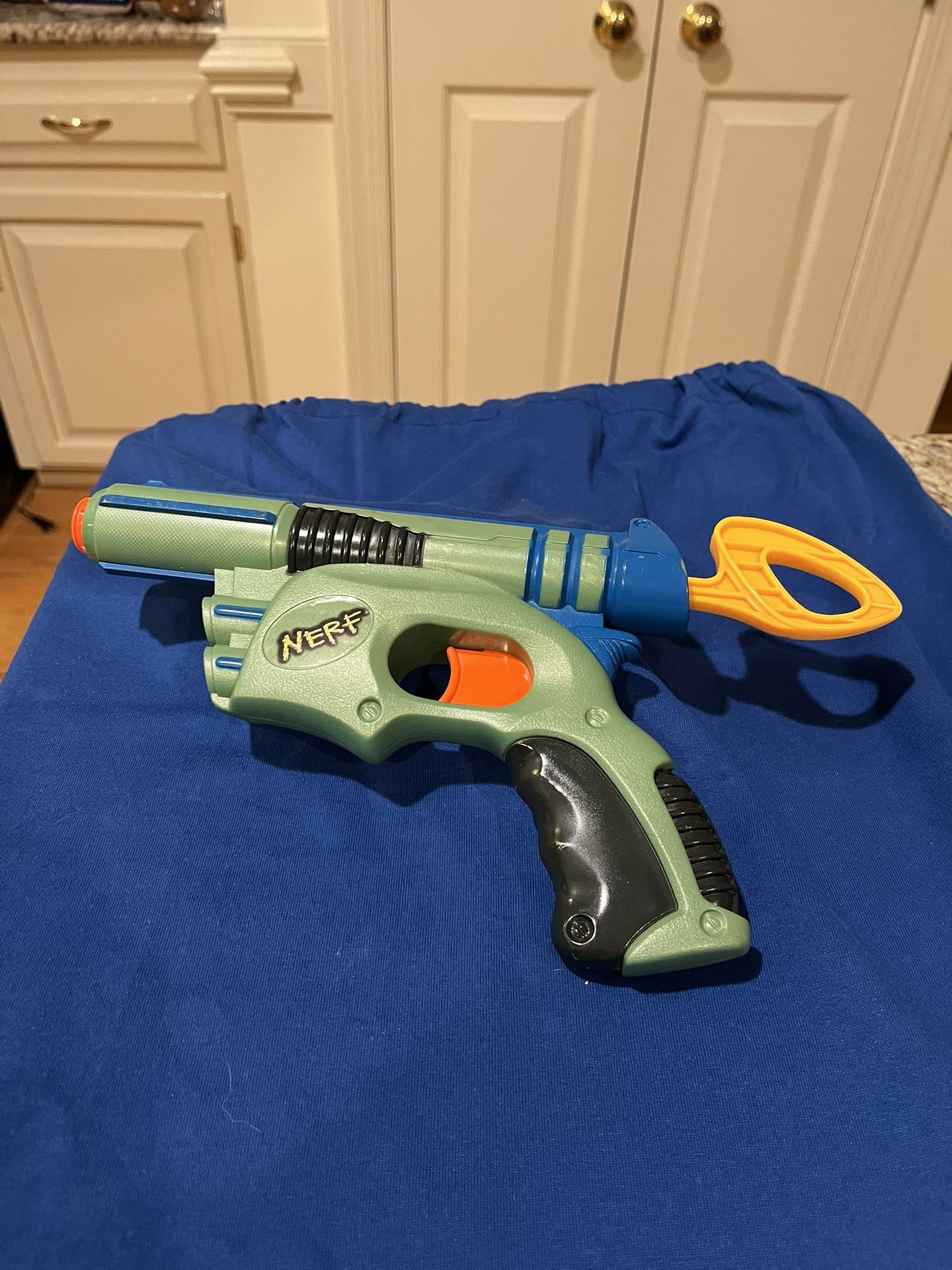 Hasbro NERF Tech Target Illiminator 