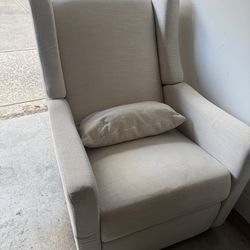 Electronic reclining chair