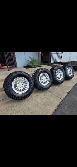 18" KMC447 billets w/ 35" Nitto Trail Grapplers 18x9"
