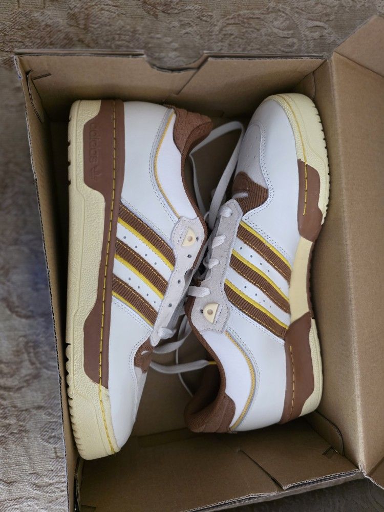 Adidas Rivalry Low 86 Shoes Men's Size 9.5 Chalk White Wild Brown Hazy Yellow