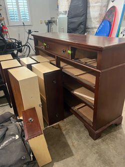 Dresser