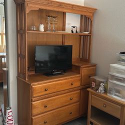Changing Table Hutch