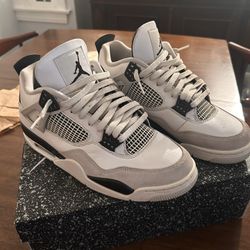 Jordan 4 Military Black