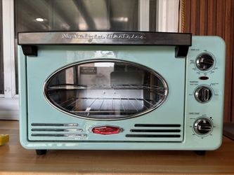Nostalgia Electrics Microwave
