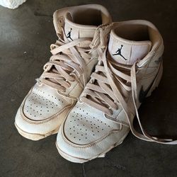 Boys Nike air Jordan cleat size 4.5