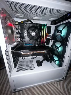 CORSAIR GAMING PC