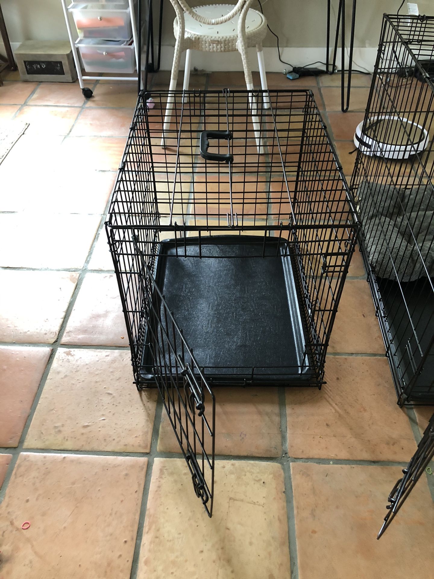 Dog kennel (small dog)