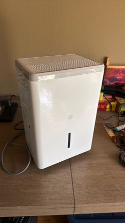 GE 35-Pint Dehumidifier – Model ADHB35LZW1 – Works Great