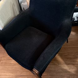 Comfortable Upholstered Accent Chair – Good Condition