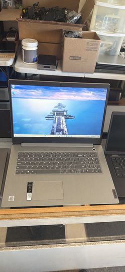 Lenovo Laptop 17 inch 12GB RAM 1TB storage Windows 11