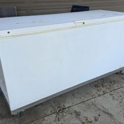 Fully Working Fridgidaire Electrolux Freezer Chest 21.5 Cubic Ft. On Wheels. Approx 6 Ft Long And 3ft Depth