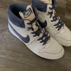 Nike Men’s  White And Blue 