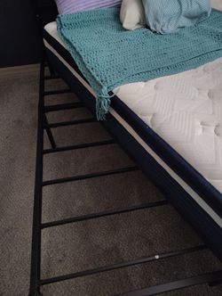 Full Size Black Steel Bedframe