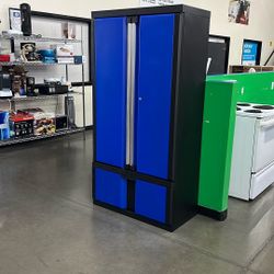 Kobalt Locker
