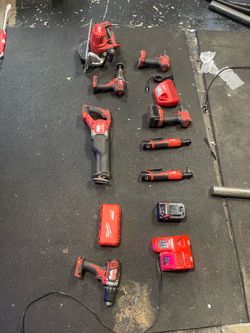 Milwaukee Tool Set