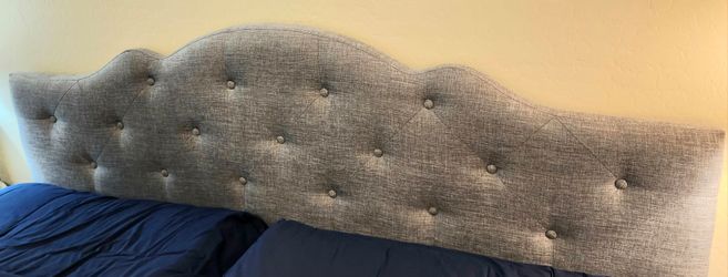King/queen headboard