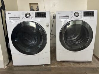 Washer and dryer set