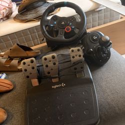 Logitech G923