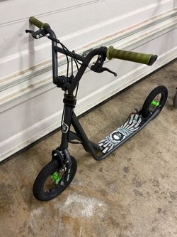 Mongoose Expo BMX Scooter - Black/Green