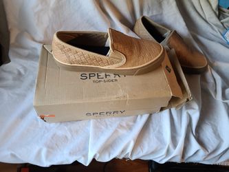 New Sperry Size 7.5