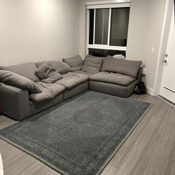 Cloudy Couch 