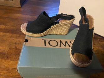 TOMS Shoes