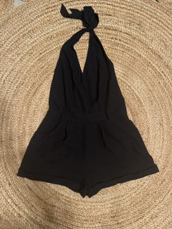 Black halter top Short Jumper