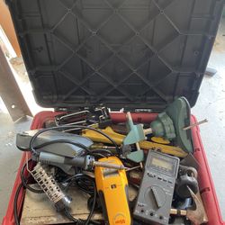 Mixed Tool Lot – Soldering Iron, Multimeter, Stud Finder & More