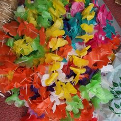 LEIS, PLASTIC
