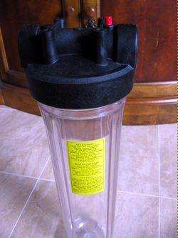 20-inch "Big Blue" 4.5" x 20" Whole House Filter Housing. (Clear). Brand New.