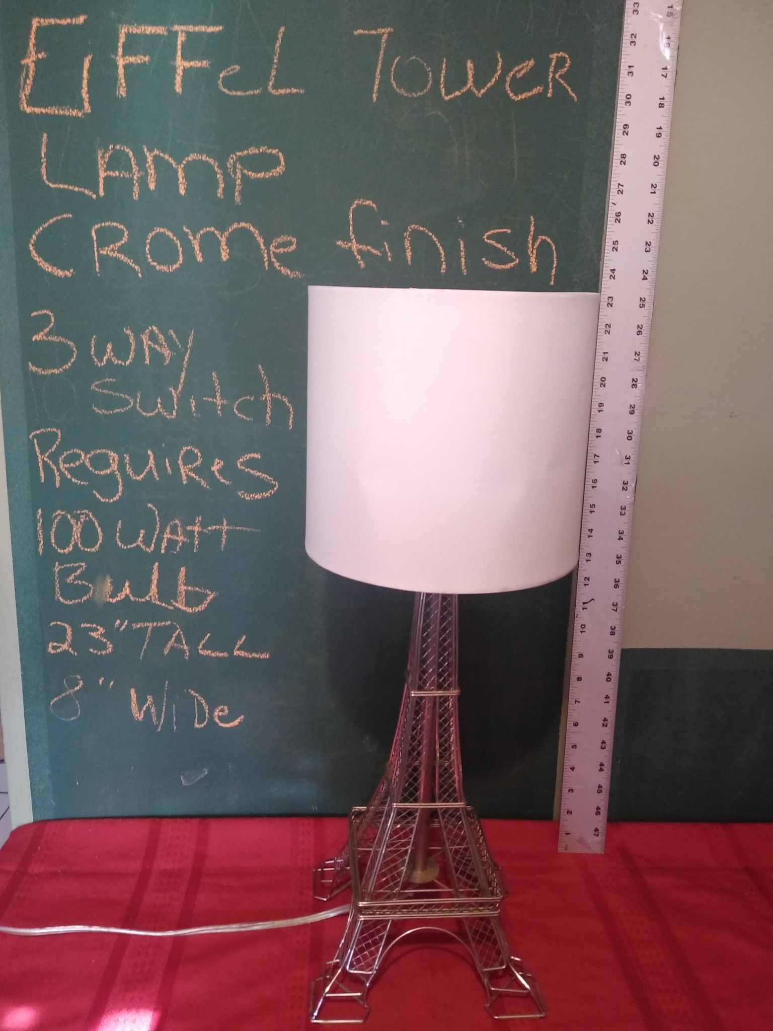 Eiffel tower lamp