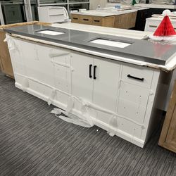 84” Bathroom Vanity In White 