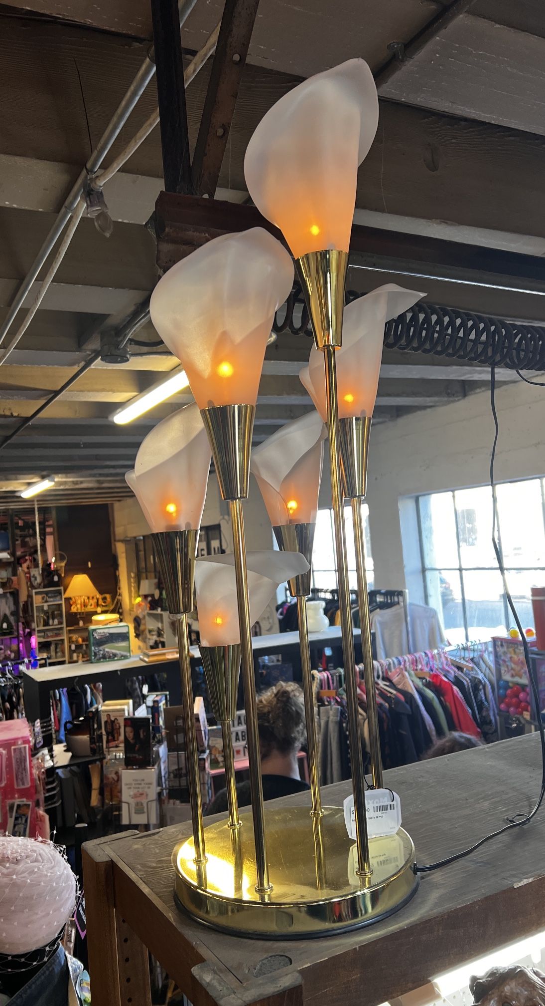 Vintage Table Top Tulip Lamp 