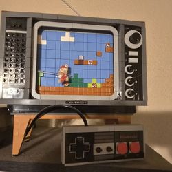 Lego Tree House And Lego NES