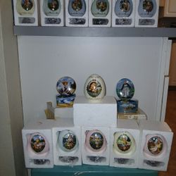 12 Collectable Porcylin Eggs & 2 Porcylin Music Boxes