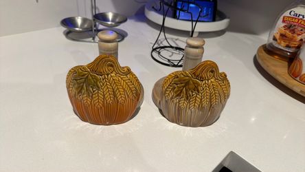 Ceramic Pumpkin Paper Towel Holder