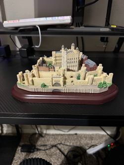 Lenox Tower of London Great Castles of the World 1995 w/ Original Box Packaging
