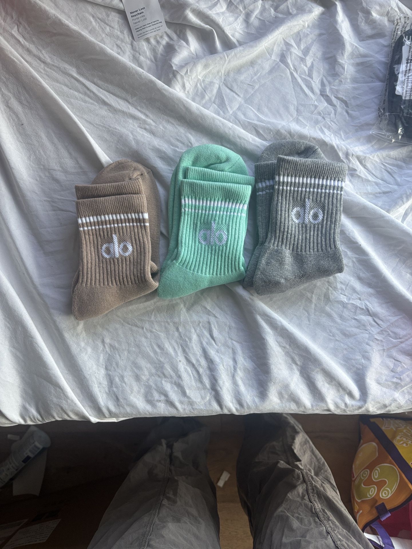 Alo Yoga Unisex Throwback Half Crew Socks 3 Pack