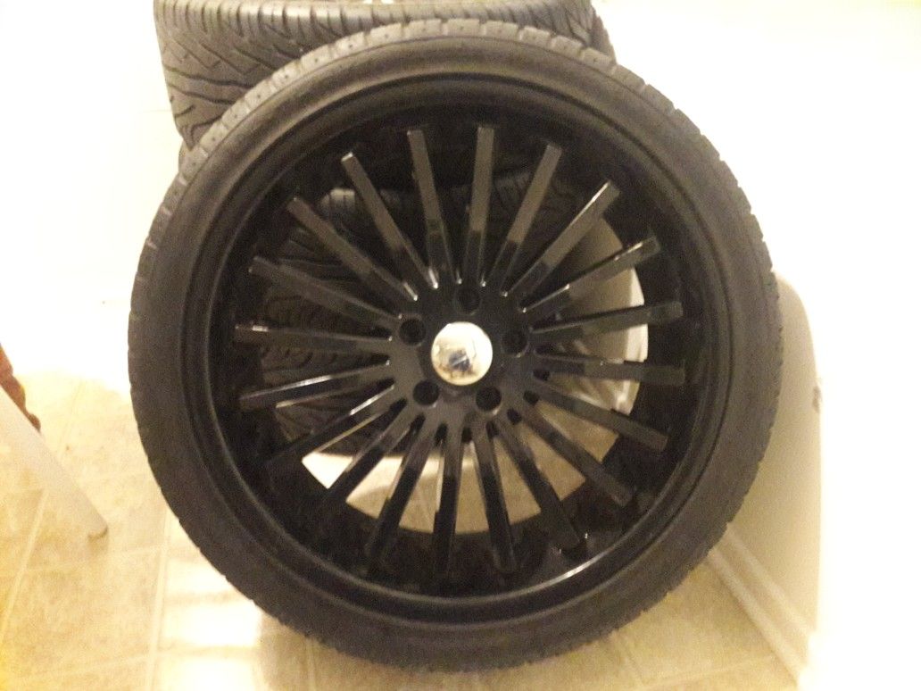 Rotiform 20 inch 5 lug wheel set (rims + tires)