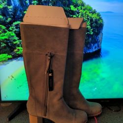 Sorel Waterproof Boots Size 9