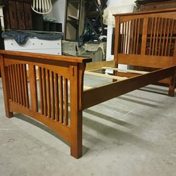 Modern Cherry Wood Twin Size Bed Frame
