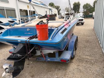 21’ galaxy ski/ cruiser boat/ big block