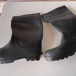 100% Rubber Waterproof Boots 