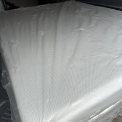 Queen Size Bed Mattress The Purple Mattress Gel Flex Hybrid Restore Rejuvenate Tempurpedic Adapt Luxe Dreamcloud Nectar Casper Snow Saatva Avocado 