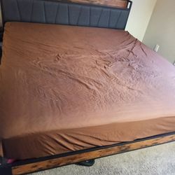 King size bed