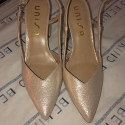 Women Heel Shoes (size 9.5m)